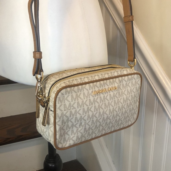 MICHAEL KORS White MK Monogram Jet Set Crossbody Shoulder Bag - Picture 14 of 17
